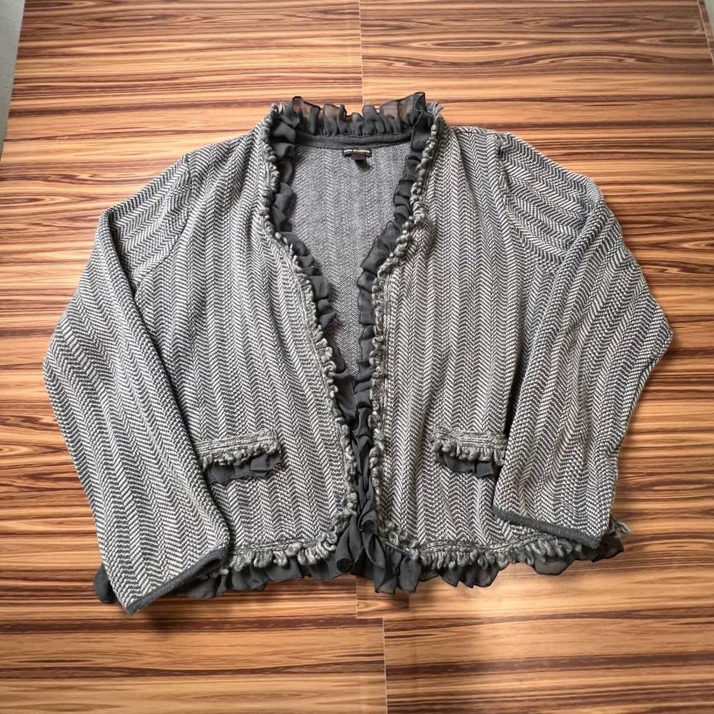Dana Buchman Cardigan Womens M Gray Herringbone Ruffle Trim Open Front Sweater